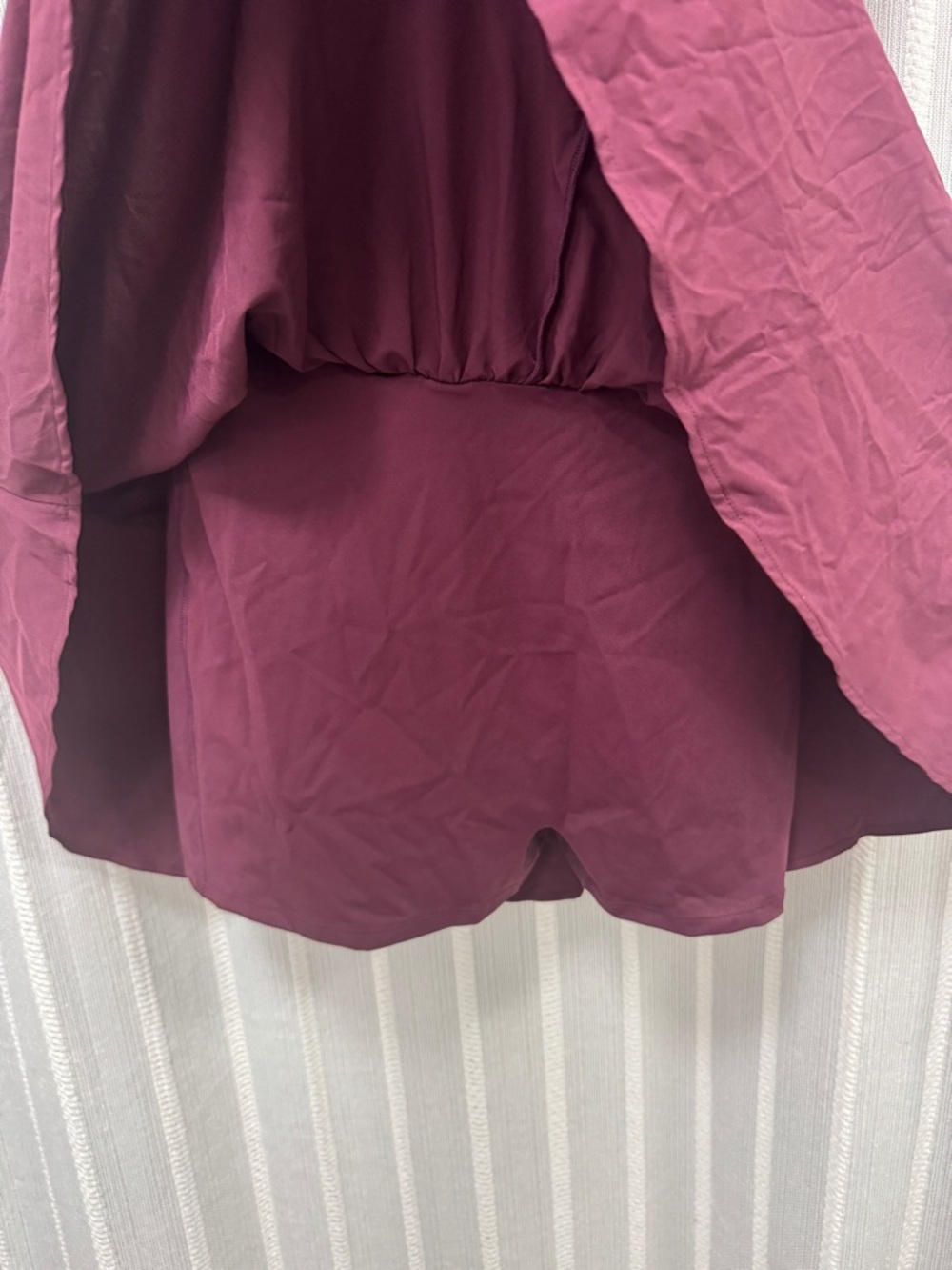 HALARA Sleeveless Athletic Dress in Burgundy - built in Bra & Shorts Size XL NWT - Picture 7 of 10